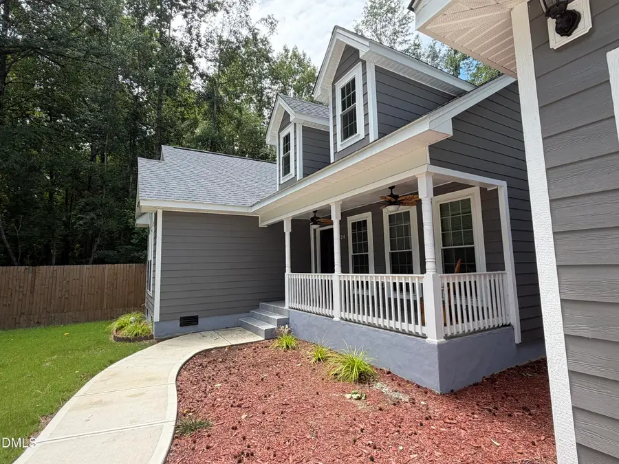 820 E Cardinal Drive, Fuquay Varina, NC 27526 - #2