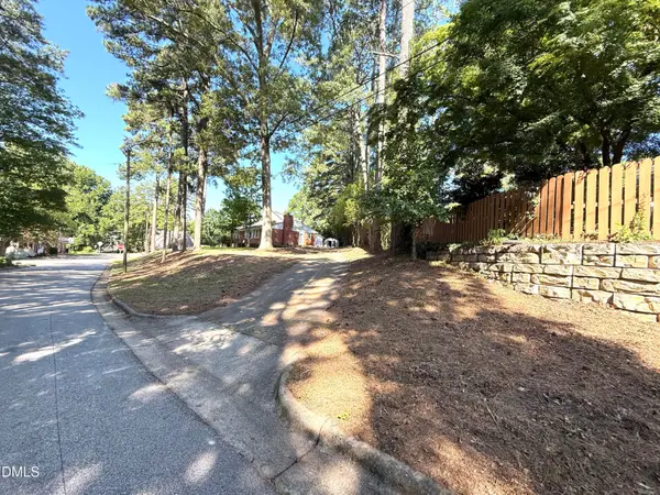 212 S Dixon Avenue, Cary, NC 27511