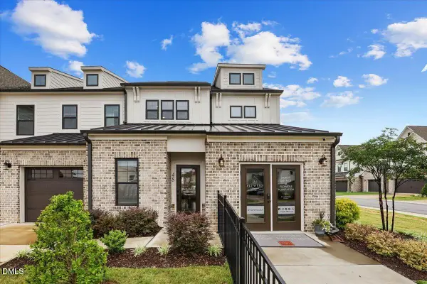 48 Paperwhite Place, Clayton, NC 27527