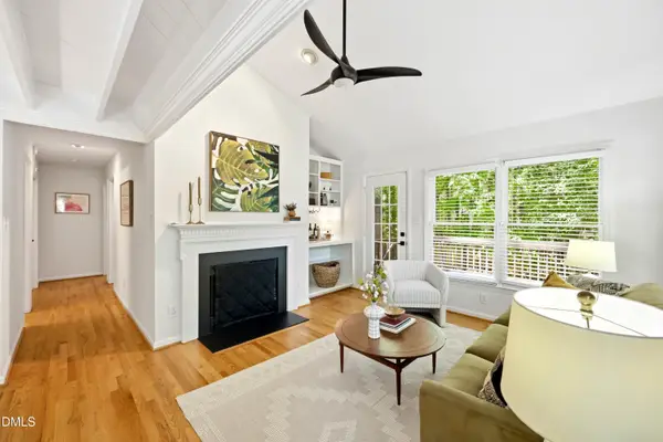 105 Oxford Hills Drive, Chapel Hill, NC 27514