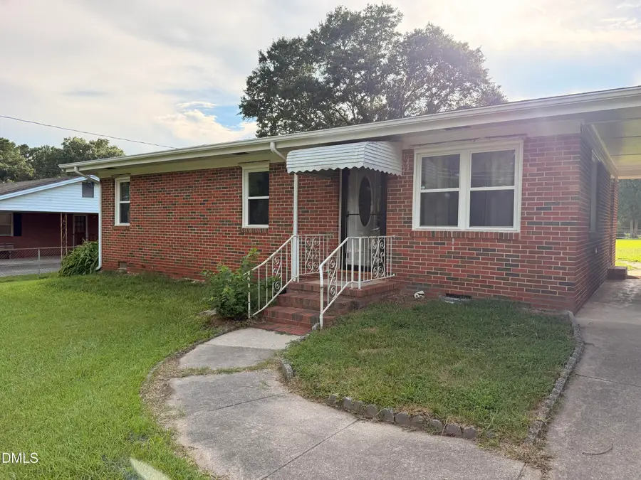 205 Cloverdale Drive, Smithfield, NC 27577 - #2