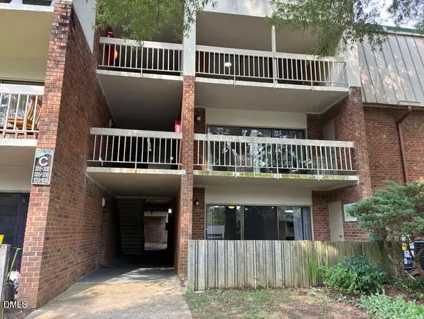 500 Umstead Drive, Chapel Hill, NC 27516