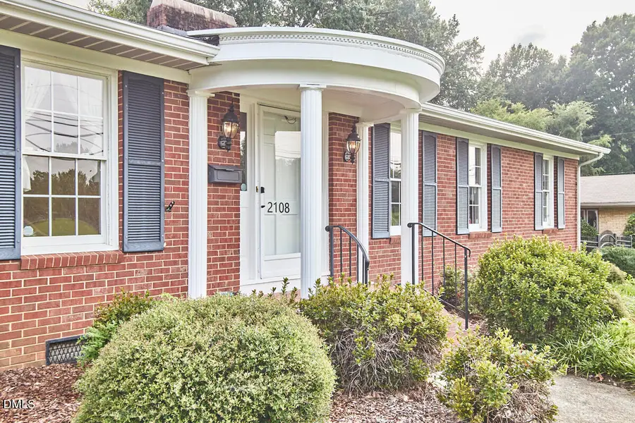 2108 Edgewood Avenue, Burlington, NC 27215 - #3