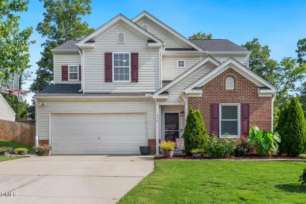 513 Birchtree Valley Court, Fuquay Varina, NC 27526