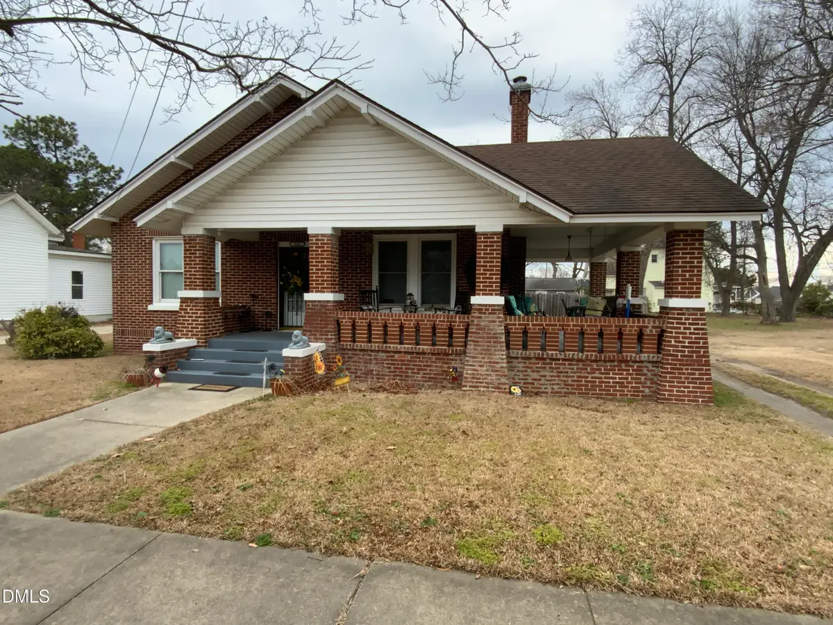 304 W Harnett Street, Dunn, NC 28334 - #1