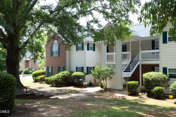 1112 Renshaw Court, Cary, NC 27518