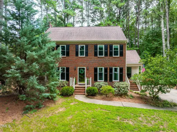 2901 Meadowview Court, Apex, NC 27539