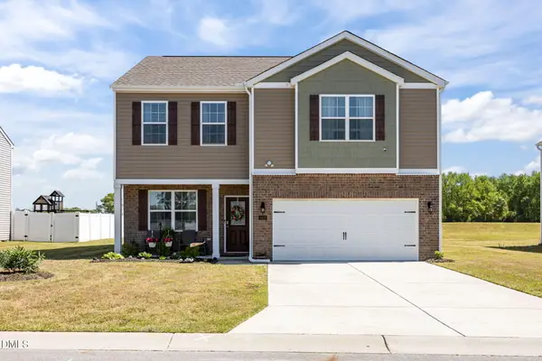 4413 Marthas Vlg Lane, Ayden, NC 28513