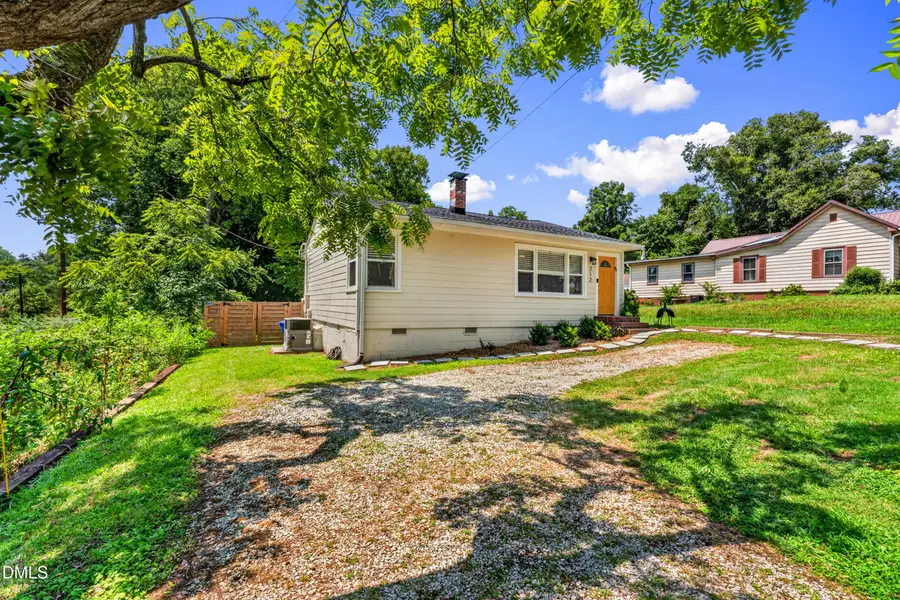 212 W Hill Avenue, Hillsborough, NC 27278 - #2