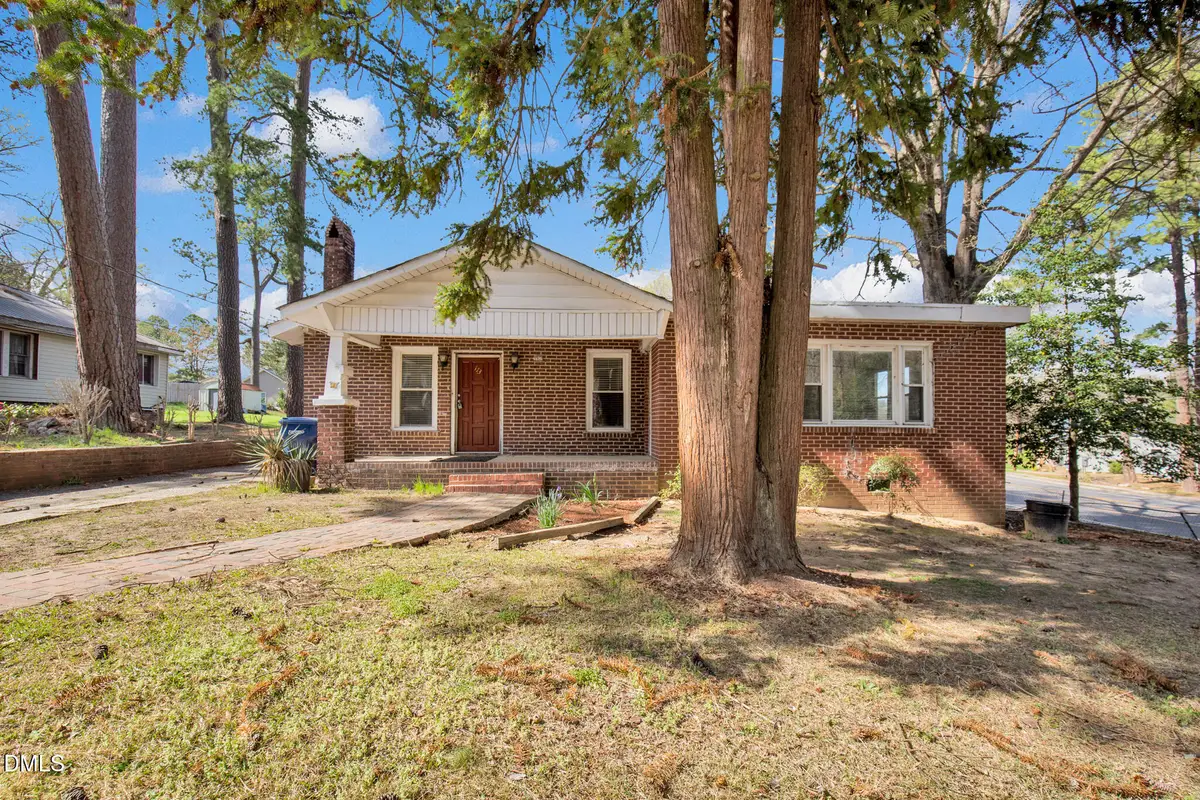 113 Austin Street, Sanford, NC 27330 - #1