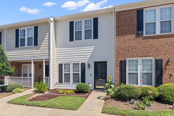 43 Cheltenham Drive, Clayton, NC 27520