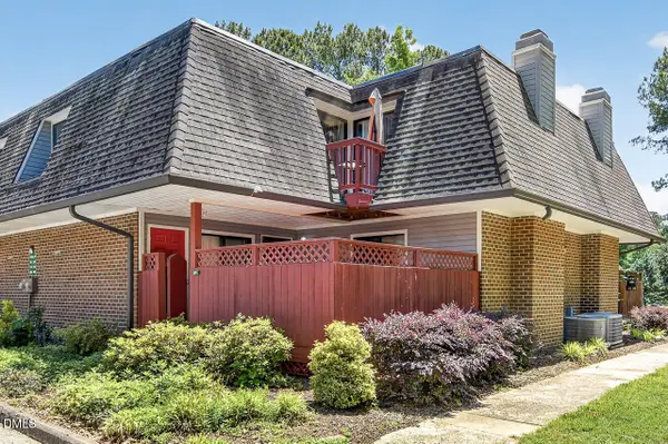 208 Finley Forest Drive, Chapel Hill, NC 27517