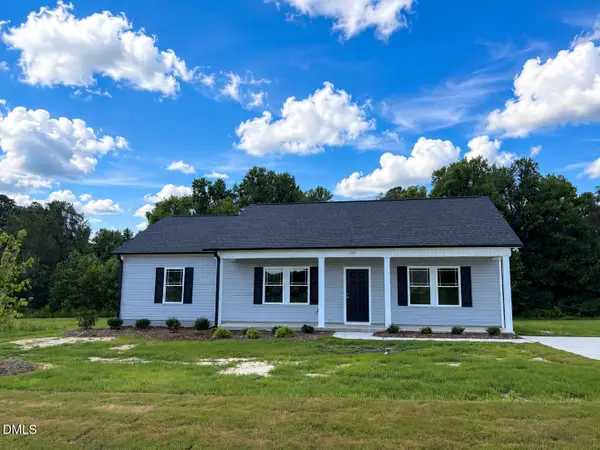 542 Barbour's Place Drive, Four Oaks, NC 27524