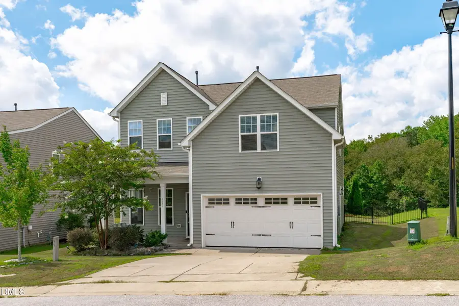 320 W Copenhaver Drive, Clayton, NC 27527 - #2