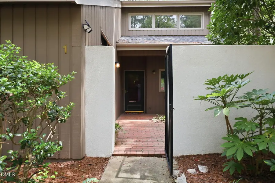 1 Banstead Place, Chapel Hill, NC 27517 - #3