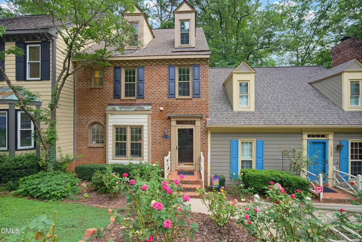 1302 Hampshire Court, Raleigh, NC 27612 - #1