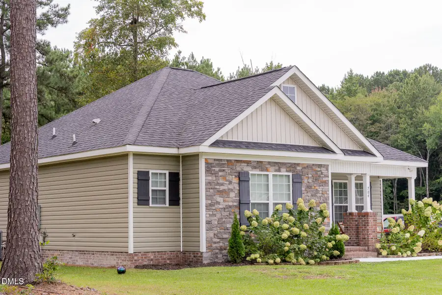 704 Par Drive, Nashville, NC 27856 - #3