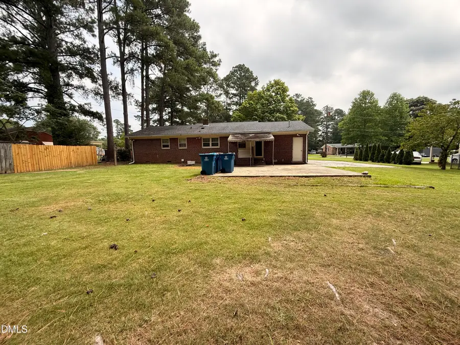 803 W Morris Circle, Dunn, NC 28334 - #2