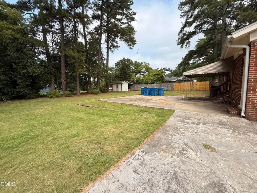 803 W Morris Circle, Dunn, NC 28334 - #3