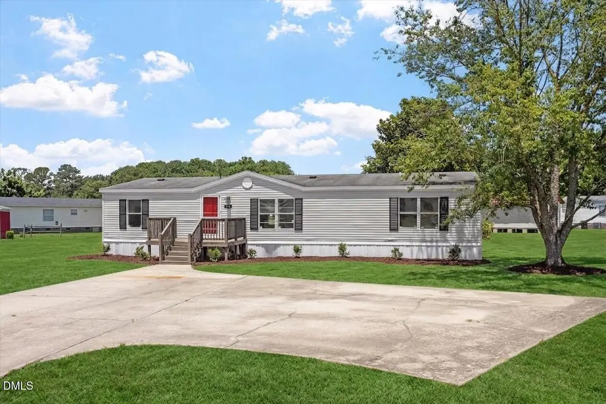105 Stone Glen Place, Pikeville, NC 27863 - #1
