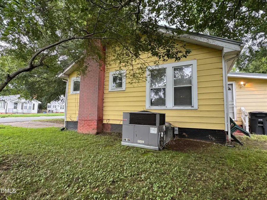 316 Atwater Street, Burlington, NC 27215 - #2