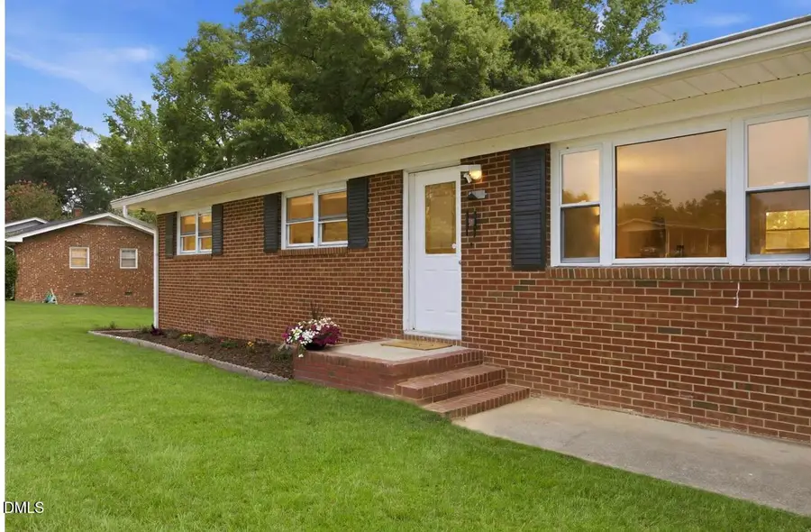 2909 Belmont Circle, Sanford, NC 27332 - #2