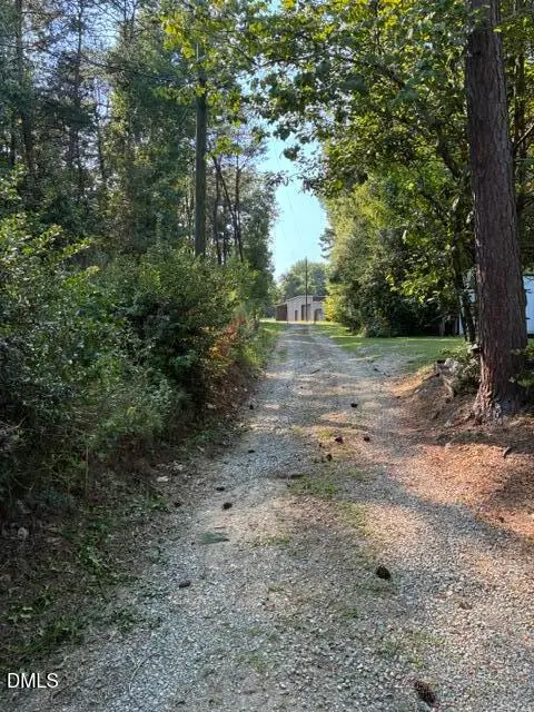 1499 N Sellars Mill Road, Burlington, NC 27217
