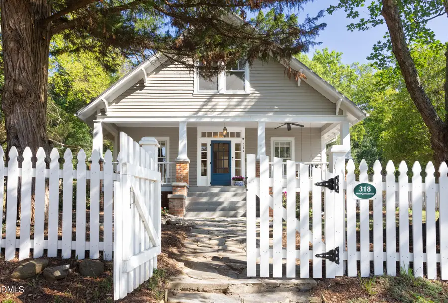 318 W Queen Street, Hillsborough, NC 27278 - #3