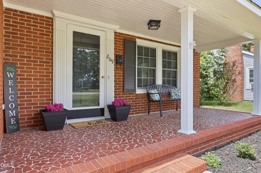 209 N Watauga Avenue, Dunn, NC 28334 - #3