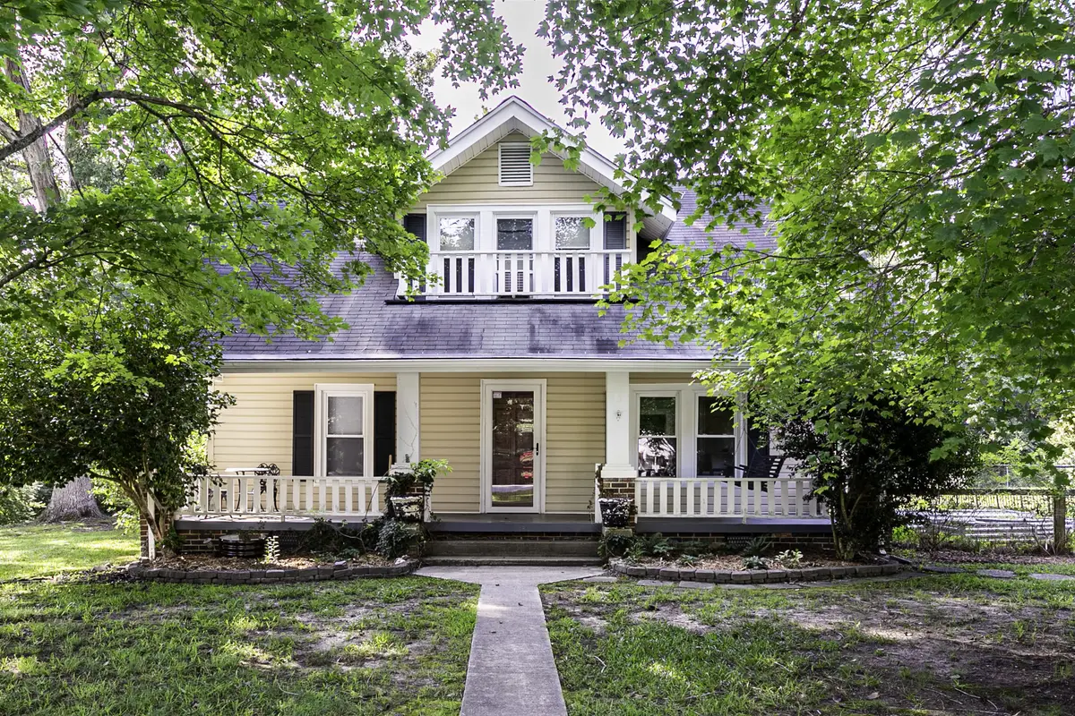 570 W Old Glencoe Road, Burlington, NC 27217 - #1