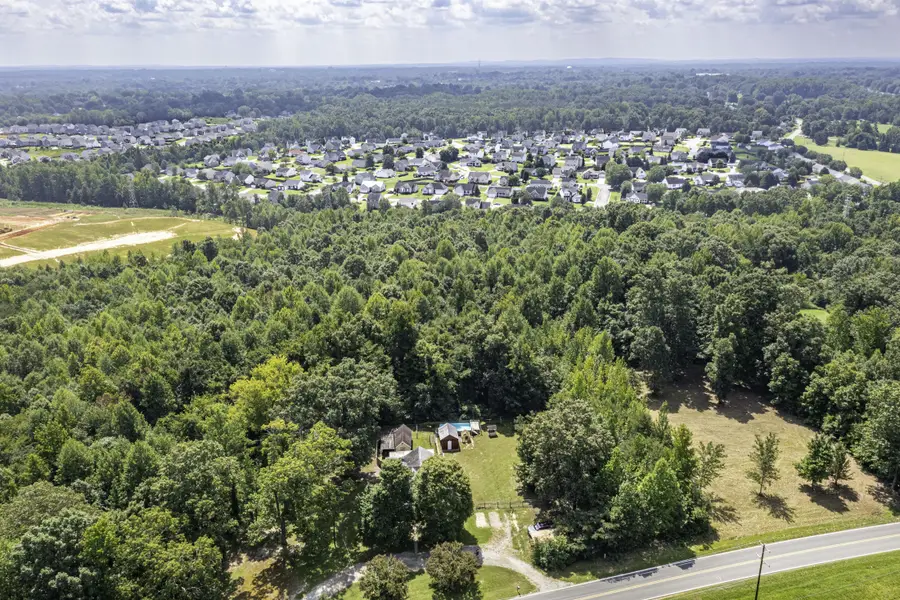 570 W Old Glencoe Road, Burlington, NC 27217 - #2
