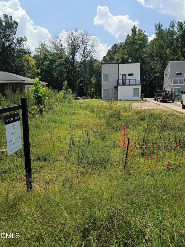2002 D Riddle Road, Durham, NC 27707