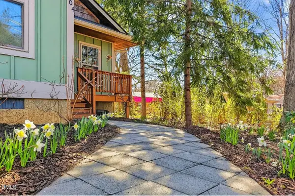 104 Hiawassee Avenue, Black Mountain, NC 28711