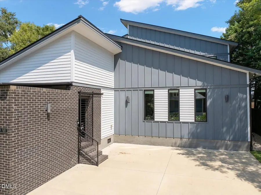 210 W Horne Street, Clayton, NC 27520 - #2