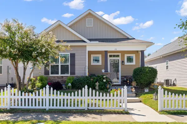 93 Scuppernong Way, Clayton, NC 27520