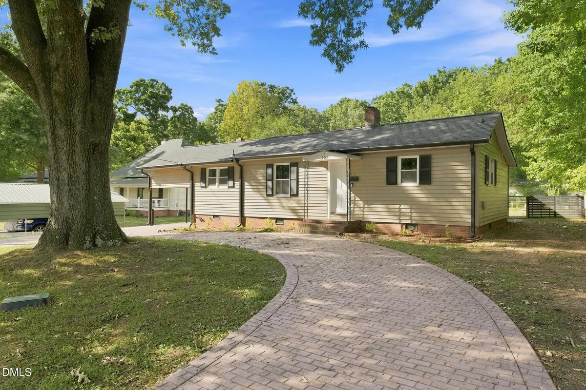 102 W Cardwell Street, Madison, NC 27025 - #1