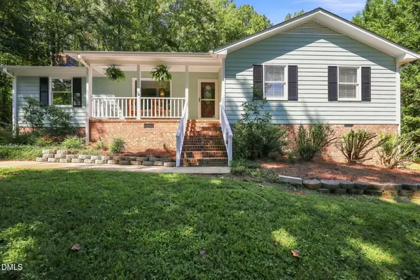 7825 Country Knoll Road, Bahama, NC 27503