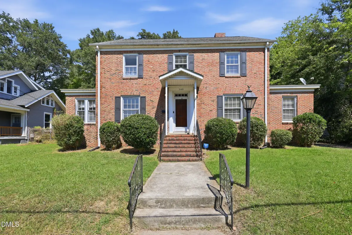 160 W Young Avenue, Henderson, NC 27536 - #1