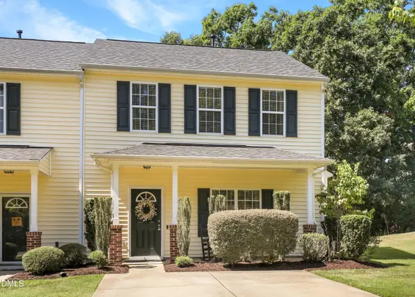 142 Cline Falls Drive, Holly Springs, NC 27540