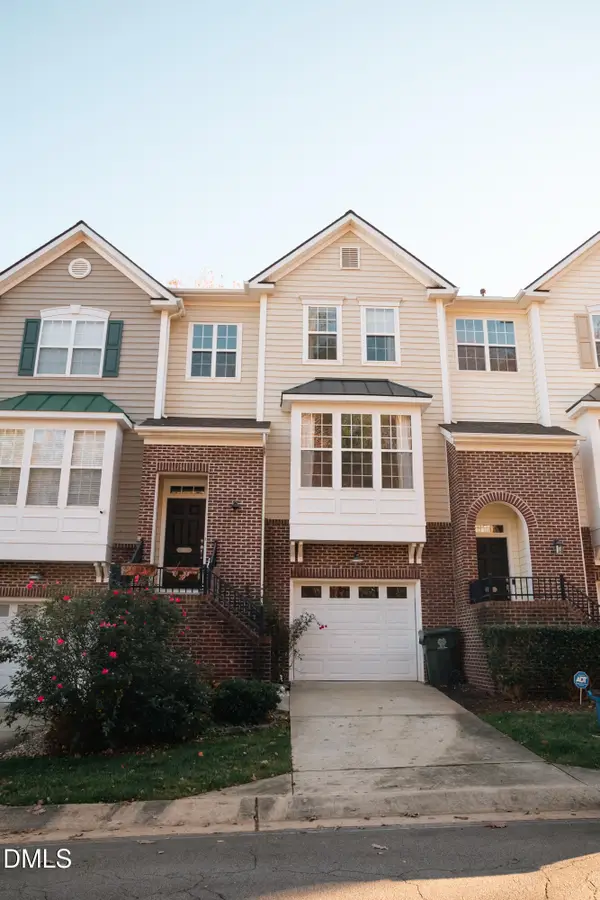 5455 Crescentview Parkway, Raleigh, NC 27606