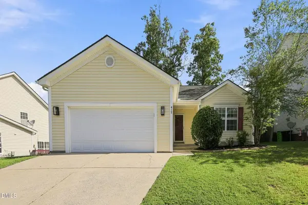 412 Holly Thorn Trace, Holly Springs, NC 27540