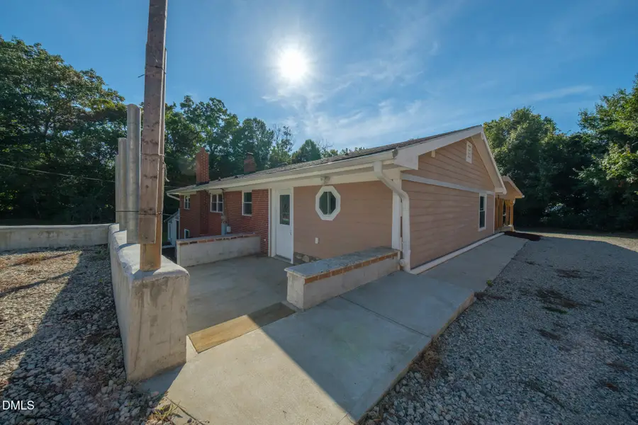624 W Gilbreath Street, Graham, NC 27253 - #3
