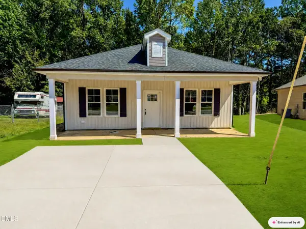 1011 E Maplewood Drive, Benson, NC 27504
