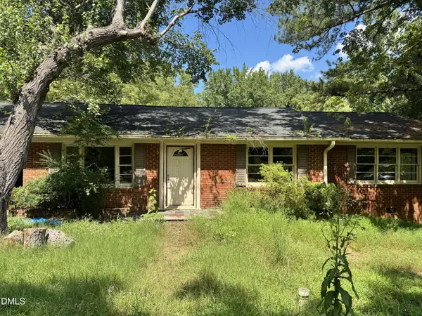 302 E Bute Street, Warrenton, NC 27589