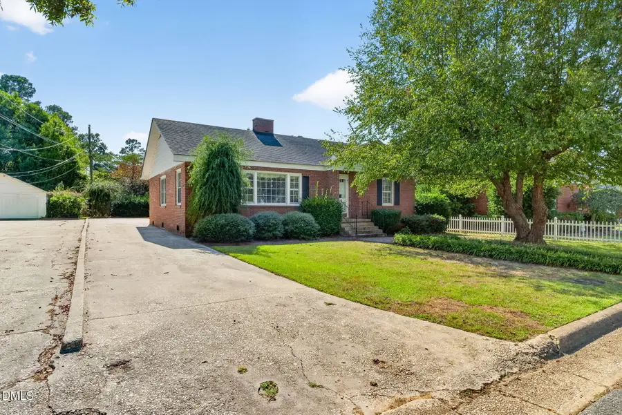 807 W Carr Street, Dunn, NC 28334 - #3