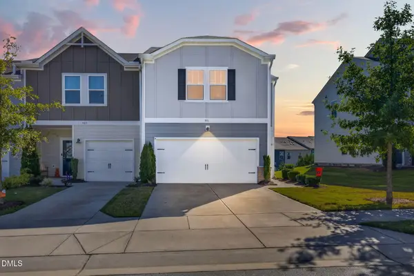 911 Field Ivy Drive, Fuquay Varina, NC 27526