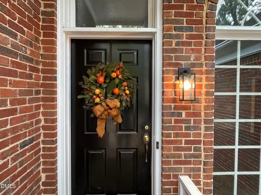 102 Hunters Crossing, Cary, NC 27518 - #2