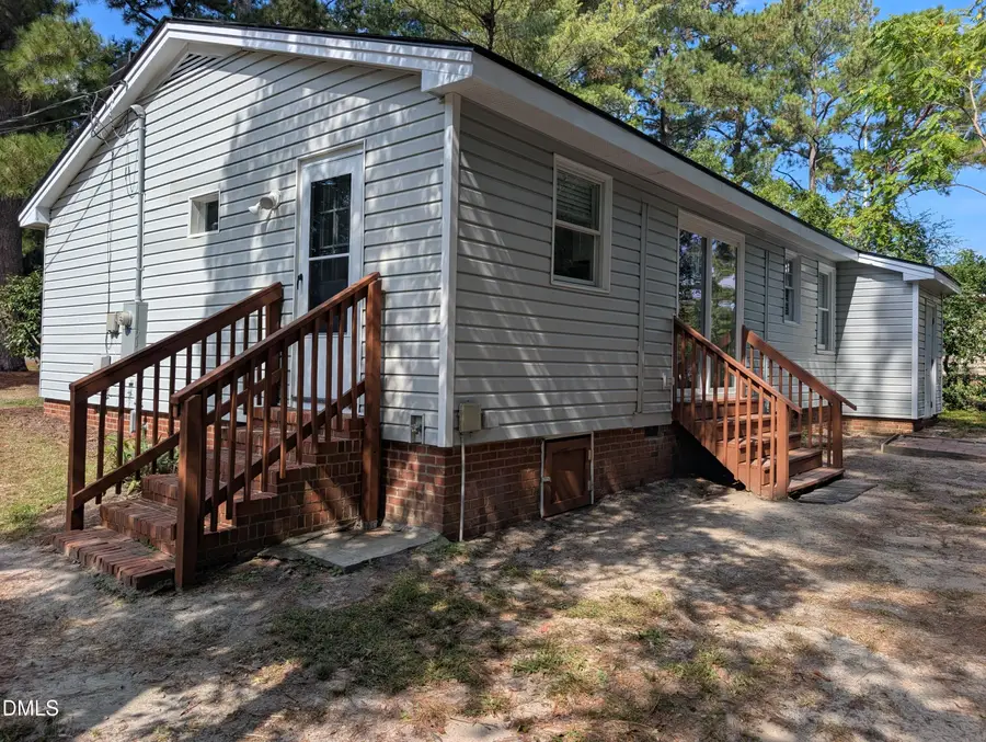 904 N Lee Street, Zebulon, NC 27597 - #3