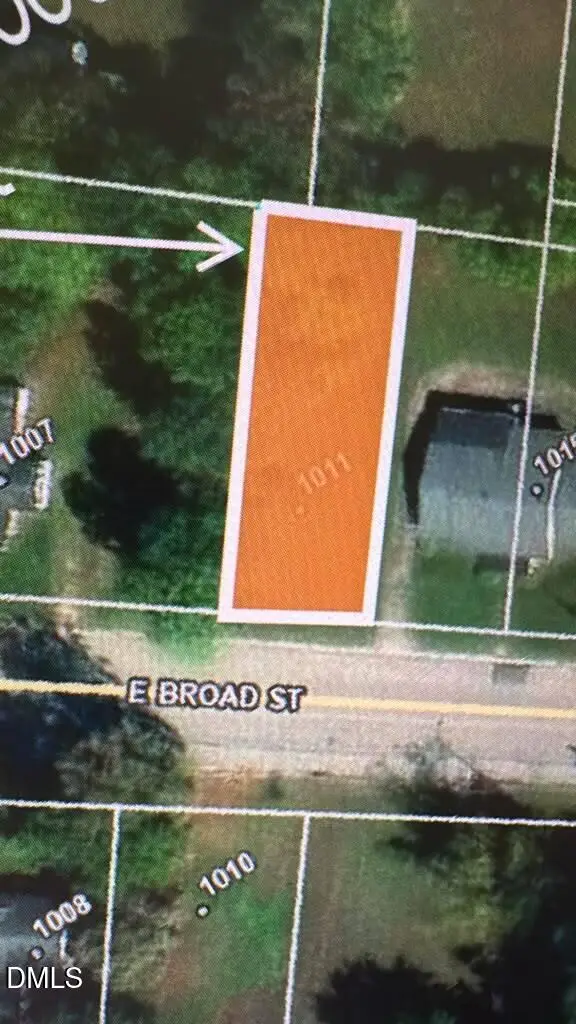 1011 E Broad Street, Dunn, NC 28334 - #3
