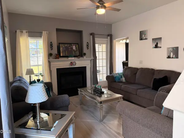 4249 Beacon Crest Way, Raleigh, NC 27604